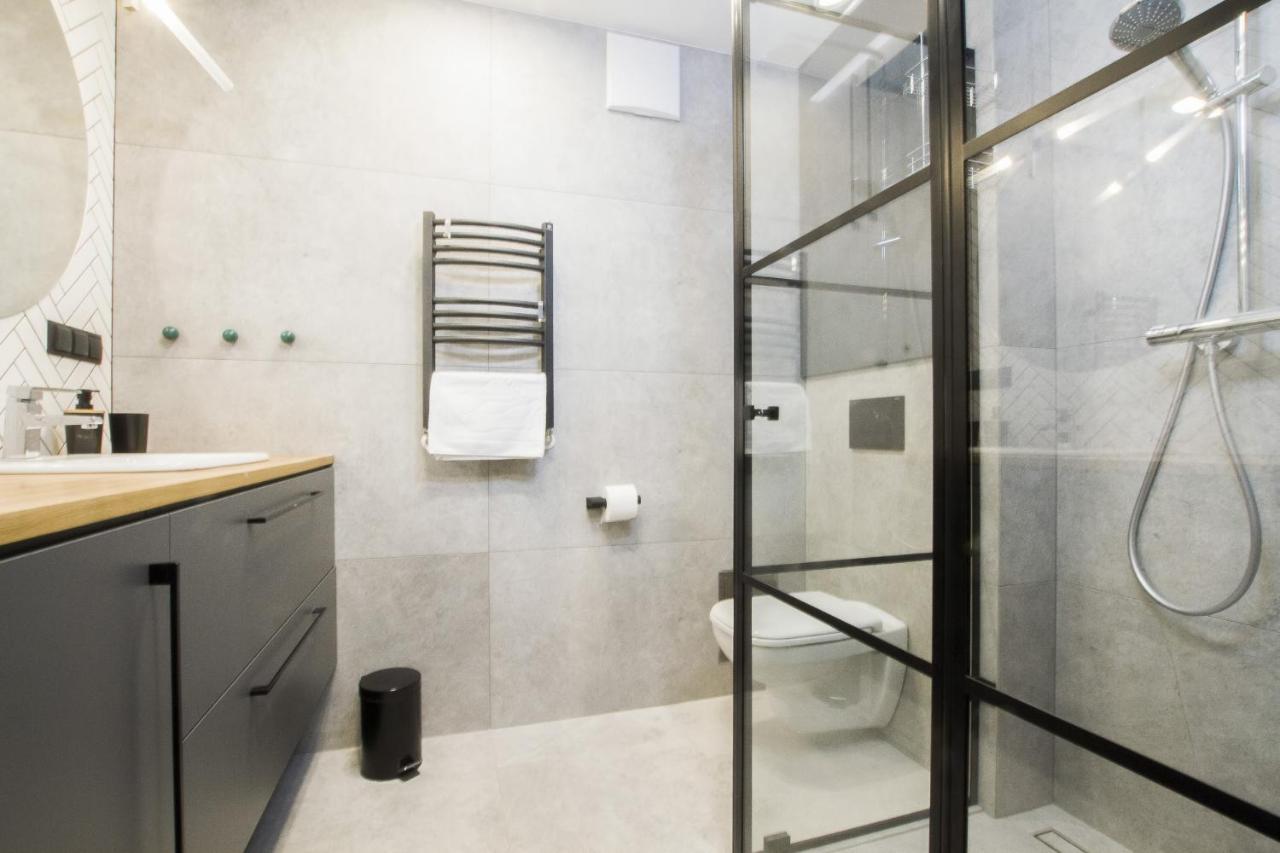Apartment Front Park Sadowa With Parking By Noclegi Renters Gdansk Bagian luar foto